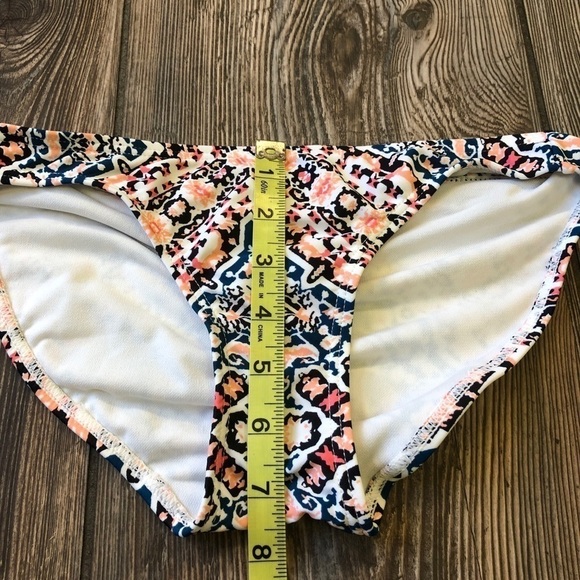 Xhilaration Black & Pink Pattern Scrunch Bottom - Picture 4 of 8